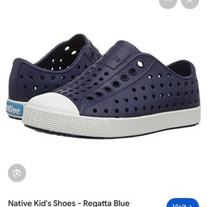 NIB Native Kids Water Shoe Slip-On in Navy and White